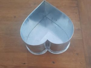 8inch galvanized heart shape cake tin